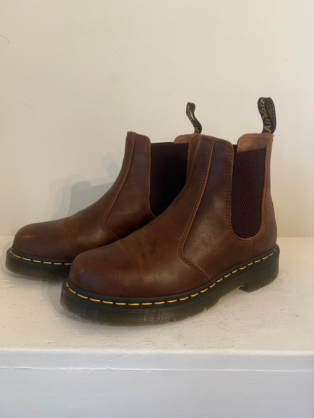 Dr. Marten 2976 slip resistant unisex boot